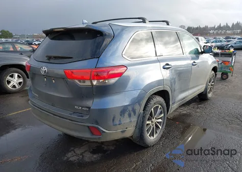 2019 Toyota Highlander Xle from USA, damaged, VIN 5TDJZRFH3KS968265